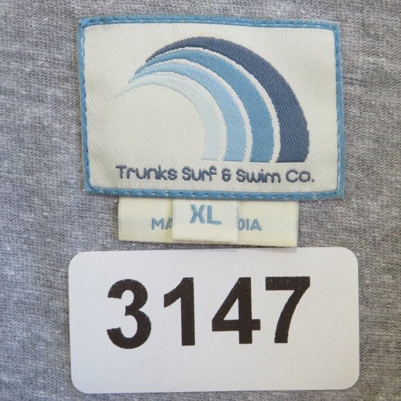 Trunks Surf & Swim Co.* Men's Short Sleeve Button Down Curved Hem Shirt~ Size XL - Picture 3 of 12